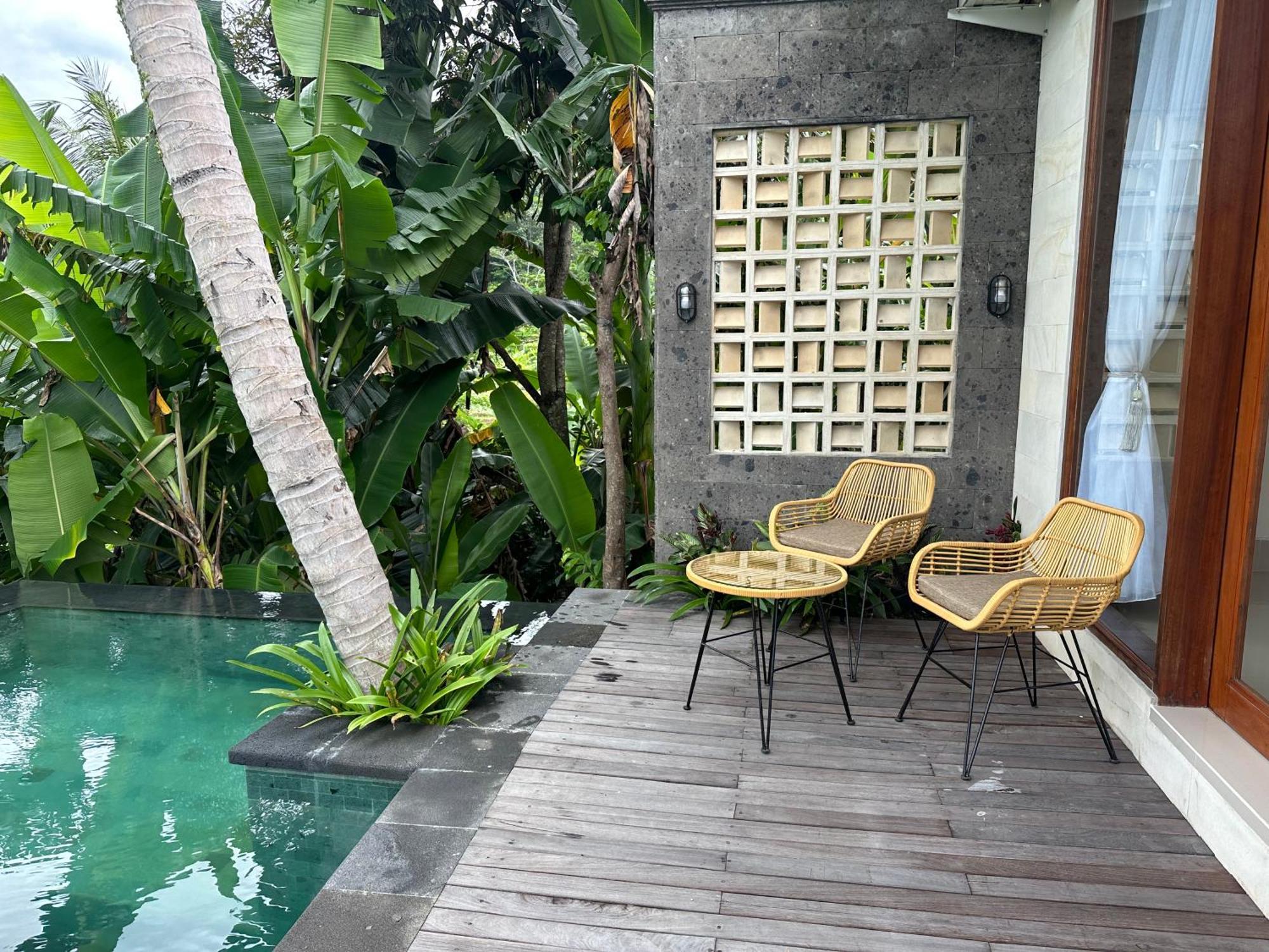 Nana * Sidemen (Bali)